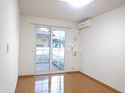 フレスクーラＡ 102 1階1LDKのリビング/ダイニング