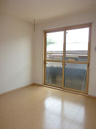 小田急小田原線 町田駅 バス18分 バス停下車 徒歩1分の賃貸アパート 1階1Kのリビング/ダイニング