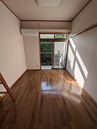 小田急小田原線 鶴川駅 徒歩9分の賃貸アパート 1階1Kのリビング/ダイニング