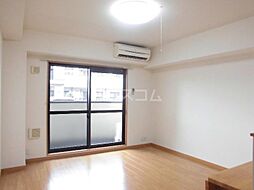 ファインロイテII 101 1階ワンルームのリビング/ダイニング