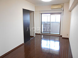 エストレーラ 4階1DKのリビング/ダイニング