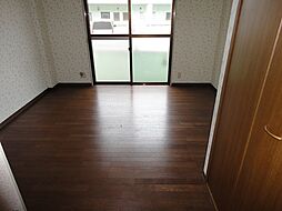 メルローズ秀 208 2階1Kのリビング/ダイニング