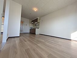 ハイツ・イシカワ 301 3階2LDKのリビング/ダイニング