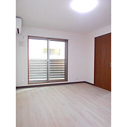 メープルコート 102 1階1LDKのリビング/ダイニング