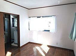 ホワイトプラム1 2階1Kのリビング/ダイニング