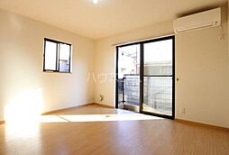 ラパトリア 101 1階1Kのリビング/ダイニング