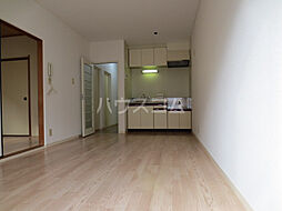 フラットI 202 2階2DKのリビング/ダイニング