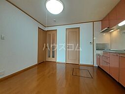 ドゥーリュミエール 101 1階2DKのリビング/ダイニング