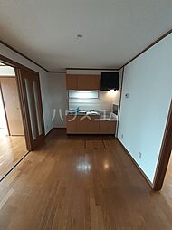 ラフィネＴI 101 1階2DKのリビング/ダイニング