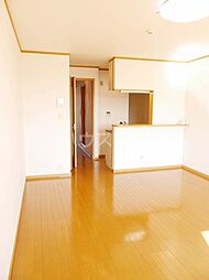 コリーヌＭ 2階1LDKのリビング/ダイニング