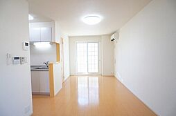 アンソレイェ　III 201 2階1LDKのリビング/ダイニング