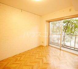 ビイルーム小金井 106 1階1Kのリビング/ダイニング