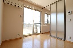 ラ・パルムドール 1階1LDKのリビング/ダイニング