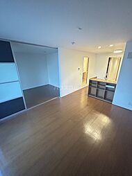 阪急京都本線 桂駅 徒歩11分の賃貸アパート 3階2LDKのリビング/ダイニング