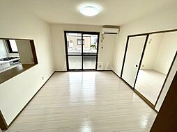 名鉄豊川線 八幡駅 徒歩4分の賃貸マンション 1階2LDKのリビング/ダイニング