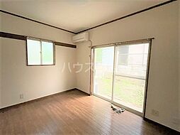 フォレストサイド 103 1階ワンルームのリビング/ダイニング