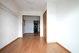 ペアパレス六町2号館 5階1DKのリビング/ダイニング