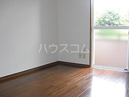 パークフルール 102 1階2DKのリビング/ダイニング