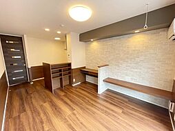 メゾンレジデンス 105 1階1LDKのリビング/ダイニング