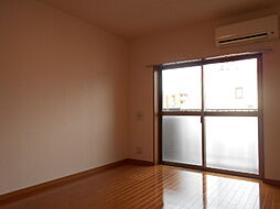 メイプルヒルズ 302 3階1Kのリビング/ダイニング