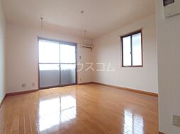 ロワール城南 205 2階1Kのリビング/ダイニング