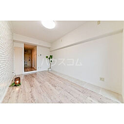 シーズンコート尾張瀬戸 4C 4階ワンルームのリビング/ダイニング