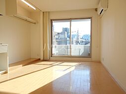 ルペルシュ 203 2階ワンルームのリビング/ダイニング