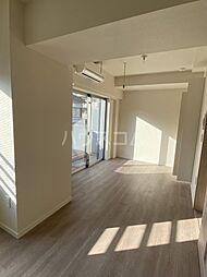 ORSUS新江古田 113 1階1Kのリビング/ダイニング