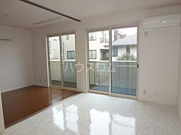 エルミタージュ・アン 203