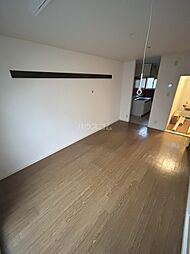 ジョムリハイツ 101 1階1LDKのリビング/ダイニング