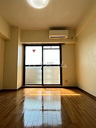 ＰＡＬＡＣＥ　ＦＩＲＳＴ　Ｑ 2階1Kのリビング/ダイニング