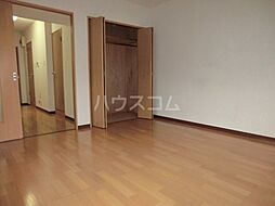 JR御殿場線 大岡駅 徒歩17分の賃貸マンション 1階1DKのリビング/ダイニング