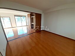 アゼリアコーポ 102 1階1DKのリビング/ダイニング