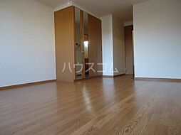 アランチーノ 107 1階1Kのリビング/ダイニング