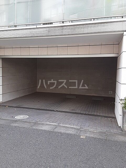 7 / 12