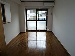 名古屋市営鶴舞線 塩釜口駅 徒歩2分の賃貸マンション 1階1Kのリビング/ダイニング