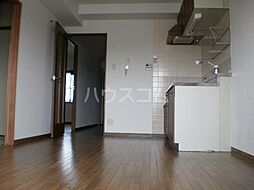 グッドフラット浦安 105 1階2DKのリビング/ダイニング