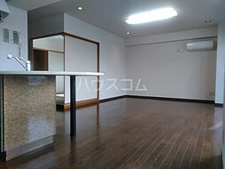 名古屋市営鶴舞線 塩釜口駅 徒歩8分の賃貸マンション 3階1LDKのリビング/ダイニング