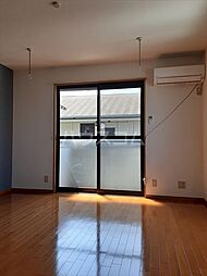 グランドールＫ　II 205 2階1Kのリビング/ダイニング