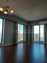 エクステ山下公園クレイドルタワー 2101 21階3LDKのリビング/ダイニング