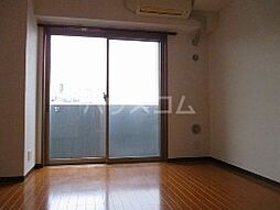 ＲＥＳＰＥＣＴ　ＴＨＲＥＥ 302 3階1Kのリビング/ダイニング