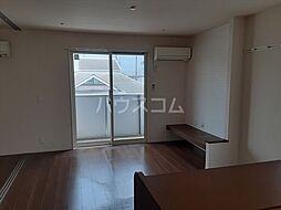 ロイヤルヒル　I 203 2階2LDKのリビング/ダイニング