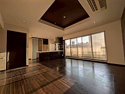 アマデウス北堀江 5階1LDKのリビング/ダイニング