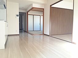 ニューパーク芝 201 2階3LDKのリビング/ダイニング