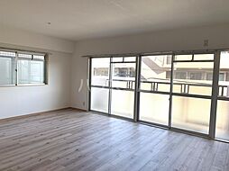 名古屋市営鶴舞線 原駅 徒歩4分の賃貸マンション 3階2LDKのリビング/ダイニング