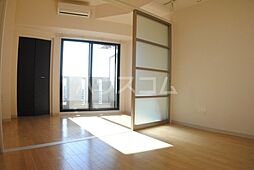 Osaka Metro御堂筋線 江坂駅 徒歩14分の賃貸マンション 5階1LDKのリビング/ダイニング