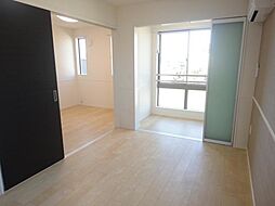 ラ・ソア　新川 201 2階1LDKのリビング/ダイニング