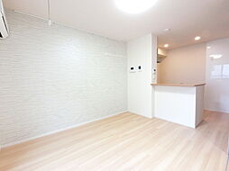 オリーブ ガーデン 102 1階1LDKのリビング/ダイニング