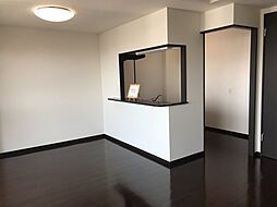 ブルーローズ 3階1LDKのリビング/ダイニング