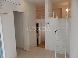 ＣＲＡＳＴＩＮＥ芝町 102 1階1Kのリビング/ダイニング